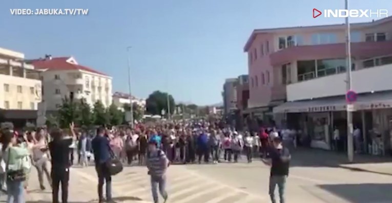 VIDEO U Međugorju se obilježava godišnjica ukazanja, tisuće se okupile na ulicama