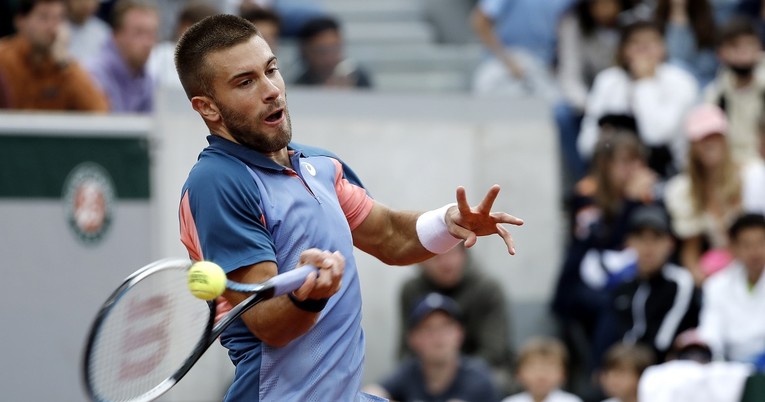 Borna Ćorić prvi put nakon 18 mjeseci zaigrao u ATP četvrtfinalu pa ga predao