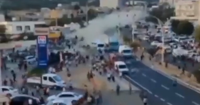 U dvije prometne u Turskoj poginule 32 osobe, 50 ih je ozlijeđeno
