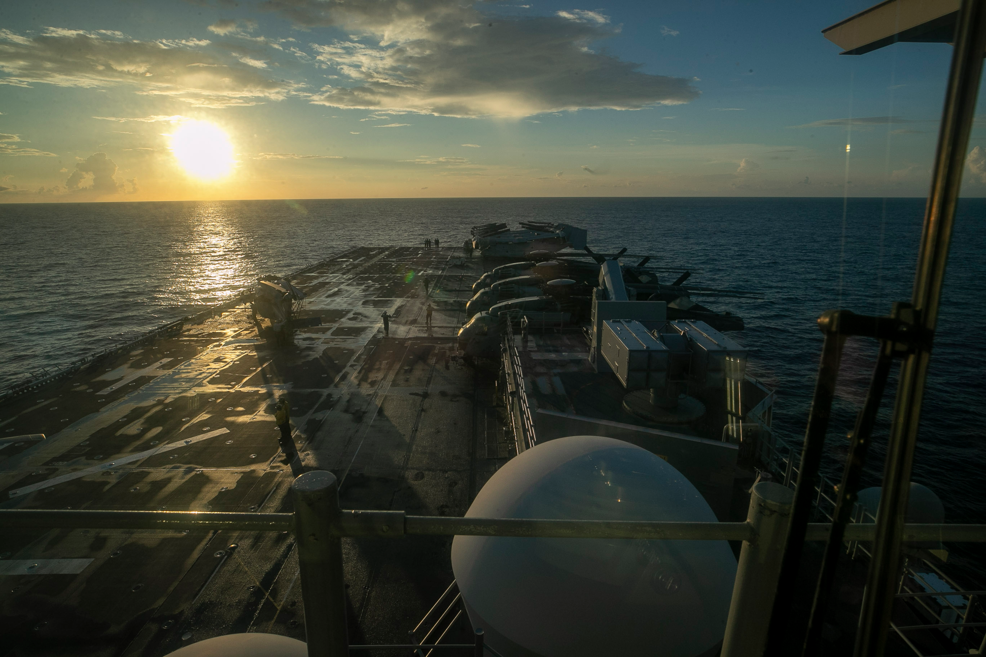 SAD pojačale prisutnost na Bliskom istoku: Stigao amfibijski jurišni brod USS Tripoli