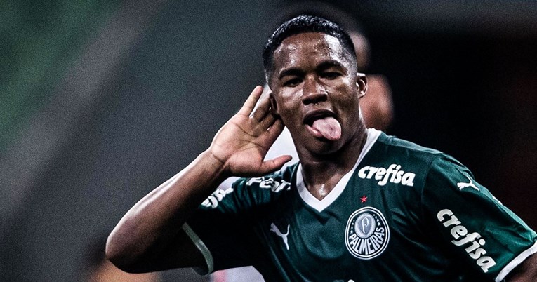 Zabio je 170 golova u 172 utakmice, a danas postaje profesionalac. Žele ga baš svi