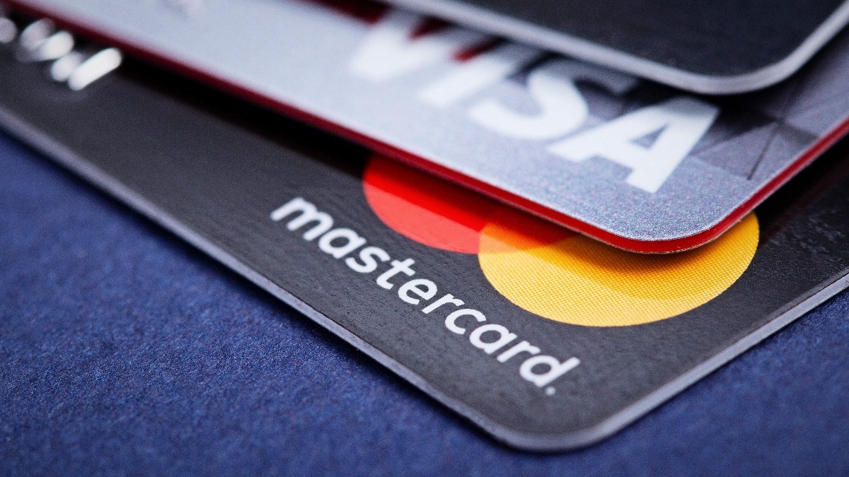 Visa i Mastercard produljuju ograničenje naknada za strance u EU