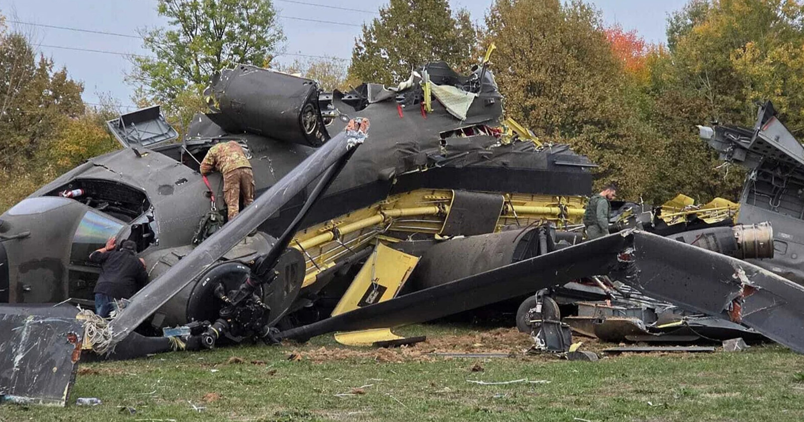 Objavljena imena četvero poginulih u padu vojnog helikoptera u BiH