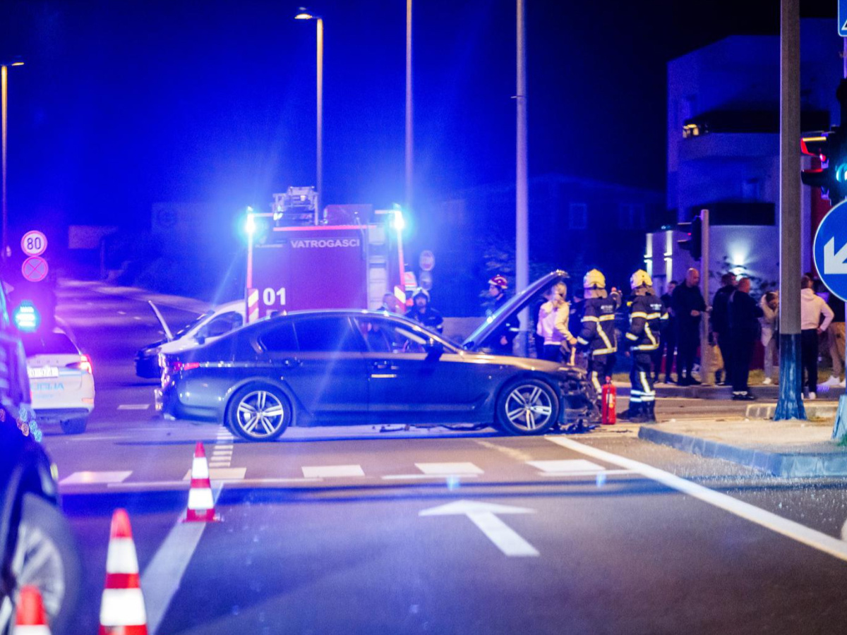 Nesreća u Kaštelima. Tri osobe prevezene u bolnicu, promet u prekidu