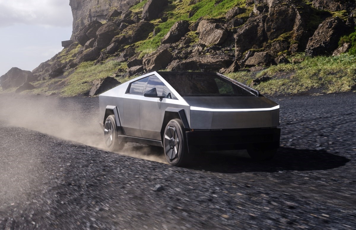 Tesla Cybertruck je ponovno opozvan. Nećete vjerovati zašto