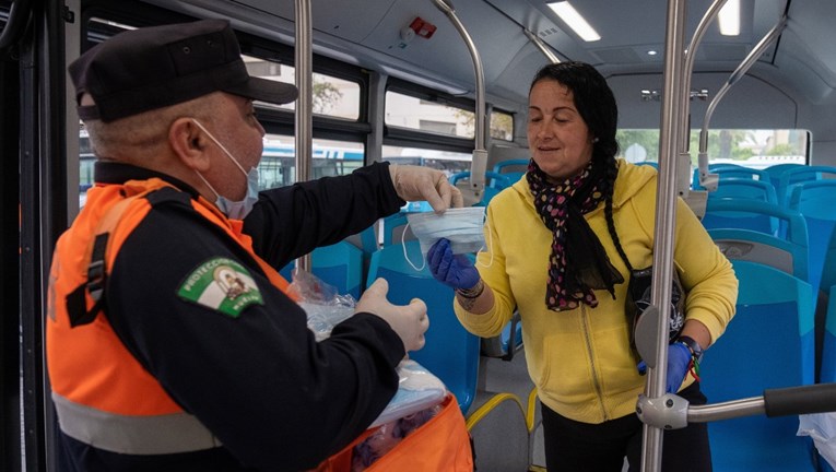 Neke zemlje ukidaju dio mjera za sprječavanje koronavirusa, evo koje su to 