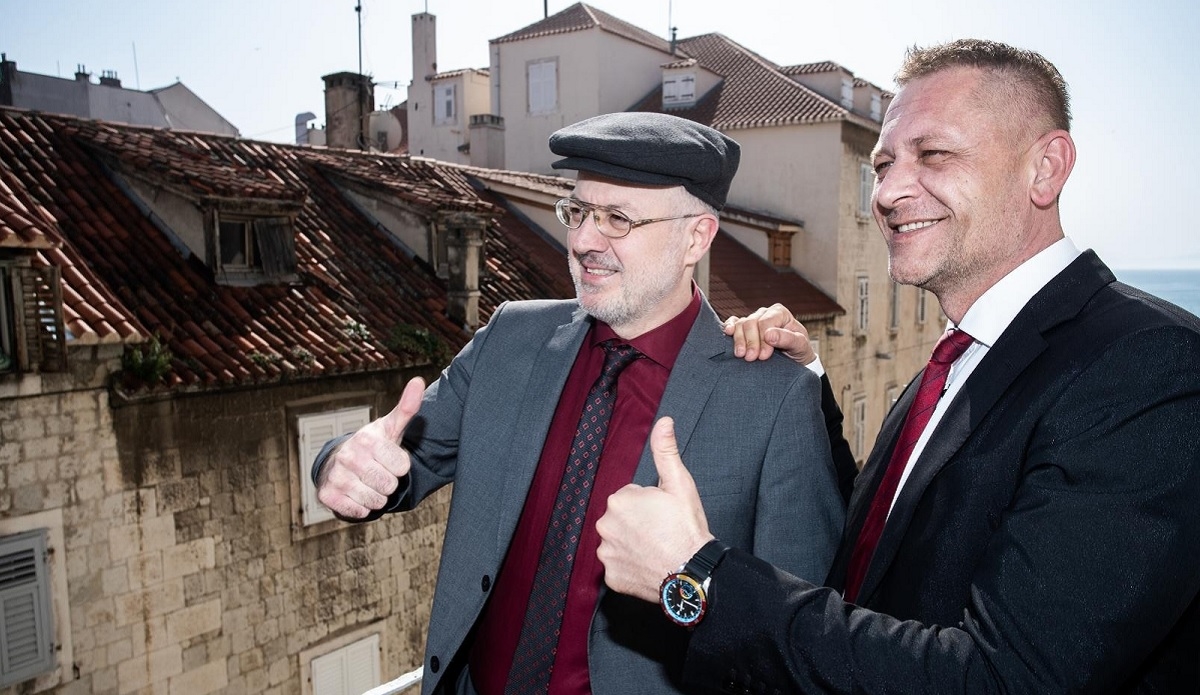 Vuco predstavio program: Volontirat ću, a uhljebe staviti na minimalac