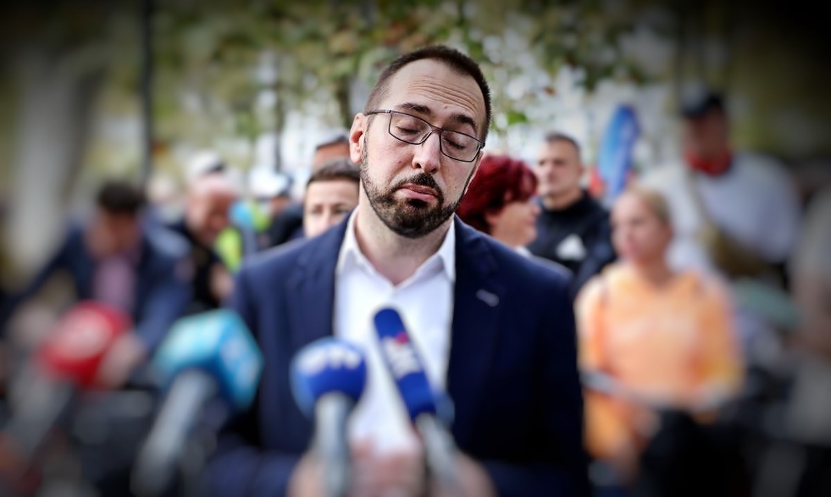 Tomašević teško optužen, Možemo šuti. Analitičar: Njima odluke šapću prijatelji 