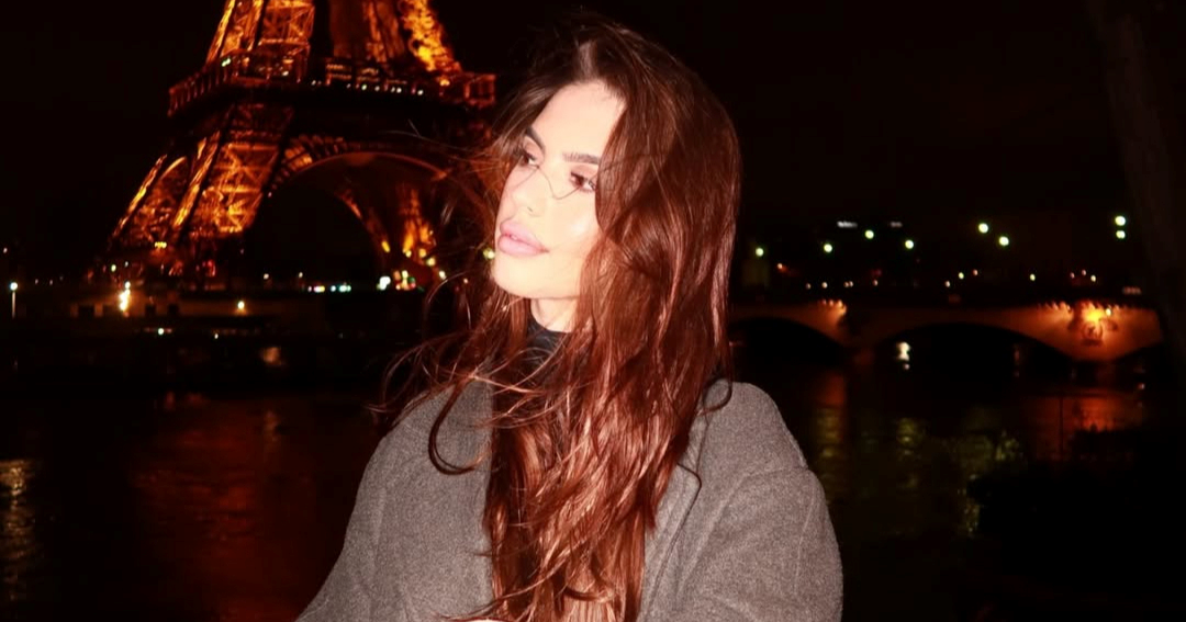 Iva Čagalj pozirala ispred Eiffelovog tornja s torbicom od 1500 eura