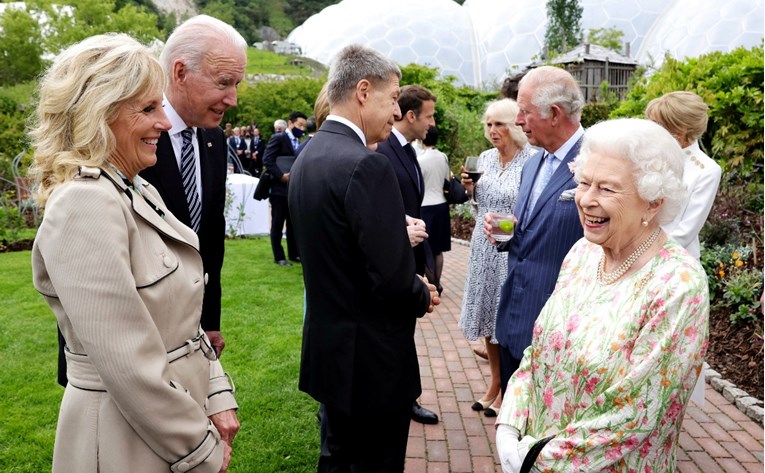 Biden o kraljici Elizabeti: Podsjetila me na moju majku. Pitala me za Putina i Xija