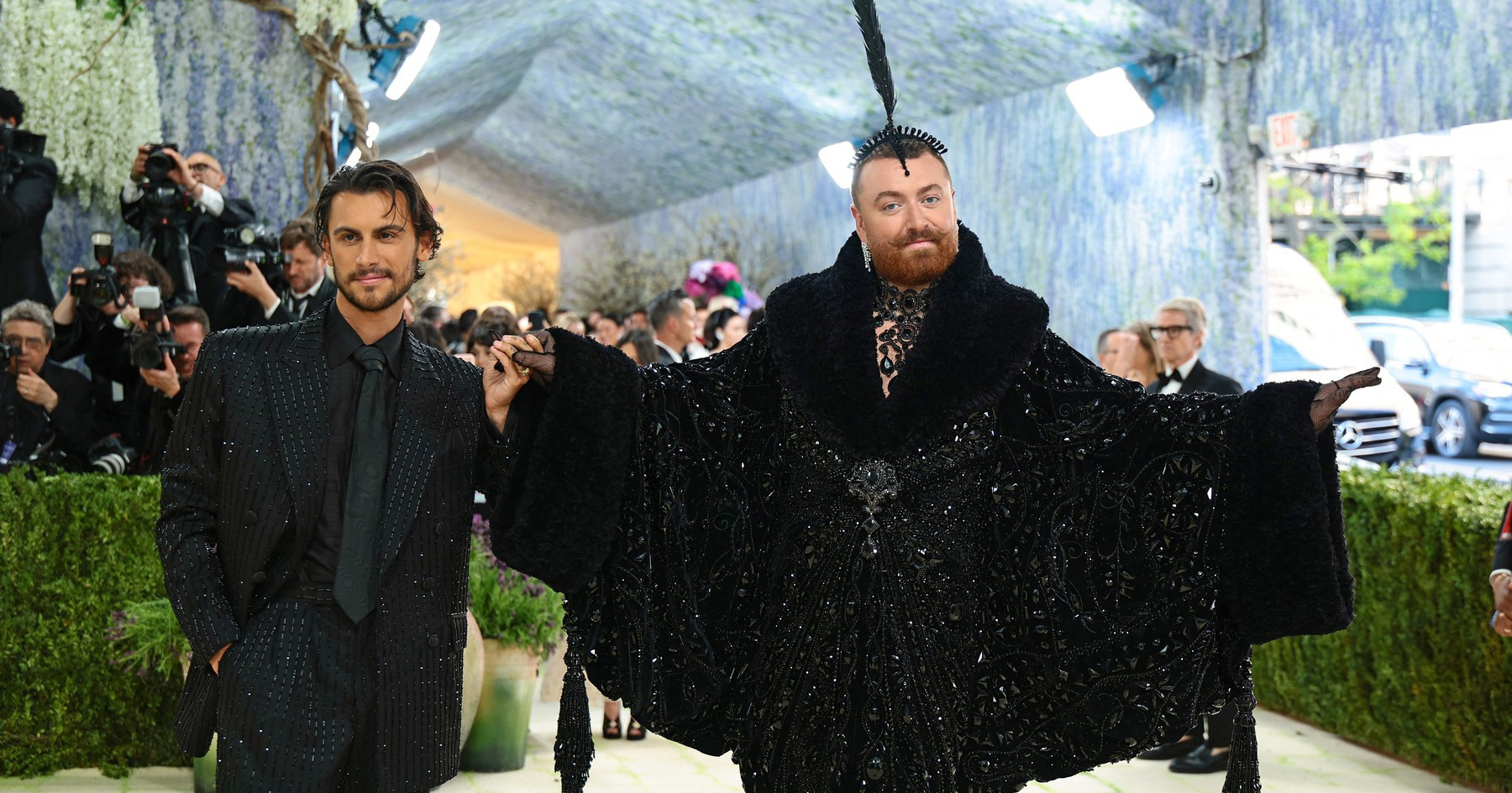 Pjevač Sam Smith i dizajner Christian Cowan su se zaručili