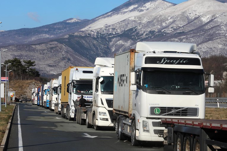 Hrvatskoj lani izvoz rastao brže od uvoza