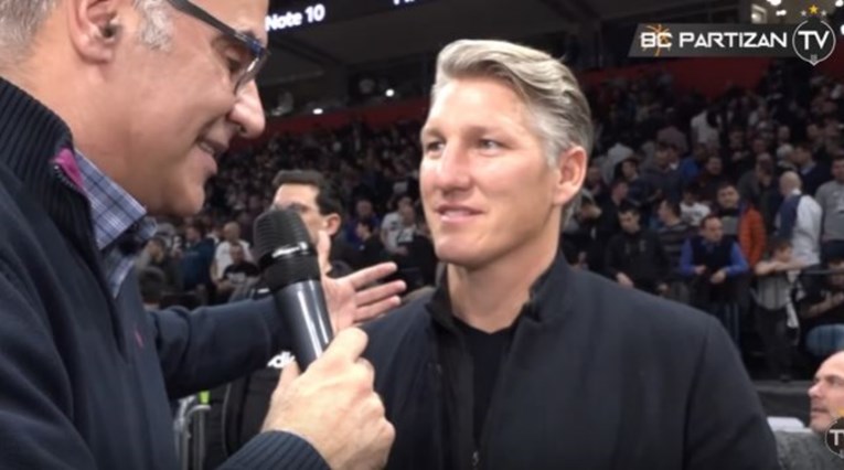 VIDEO Bastian Schweinsteiger progovorio na srpskom, Srbi podivljali