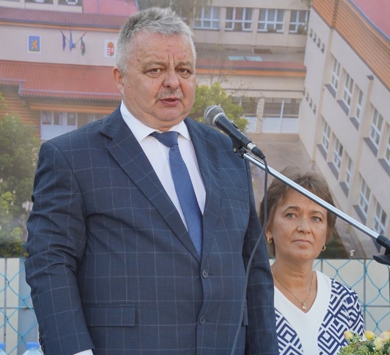 Mađarski gradonačelnik došao među prvašiće: "Kako lijepo, nema niti jednog Muhameda"