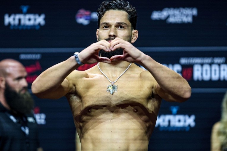Šovinističko skandiranje na UFC-u u Beogradu. Cijela dvorana vikala "Ubij Šiptara"