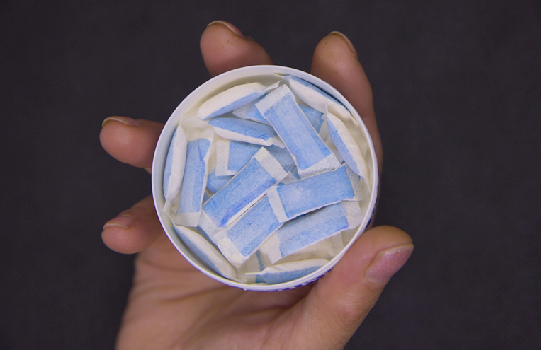 Nikotinske vrećice postale hit među mladima. Stvaraju snažnu ovisnost