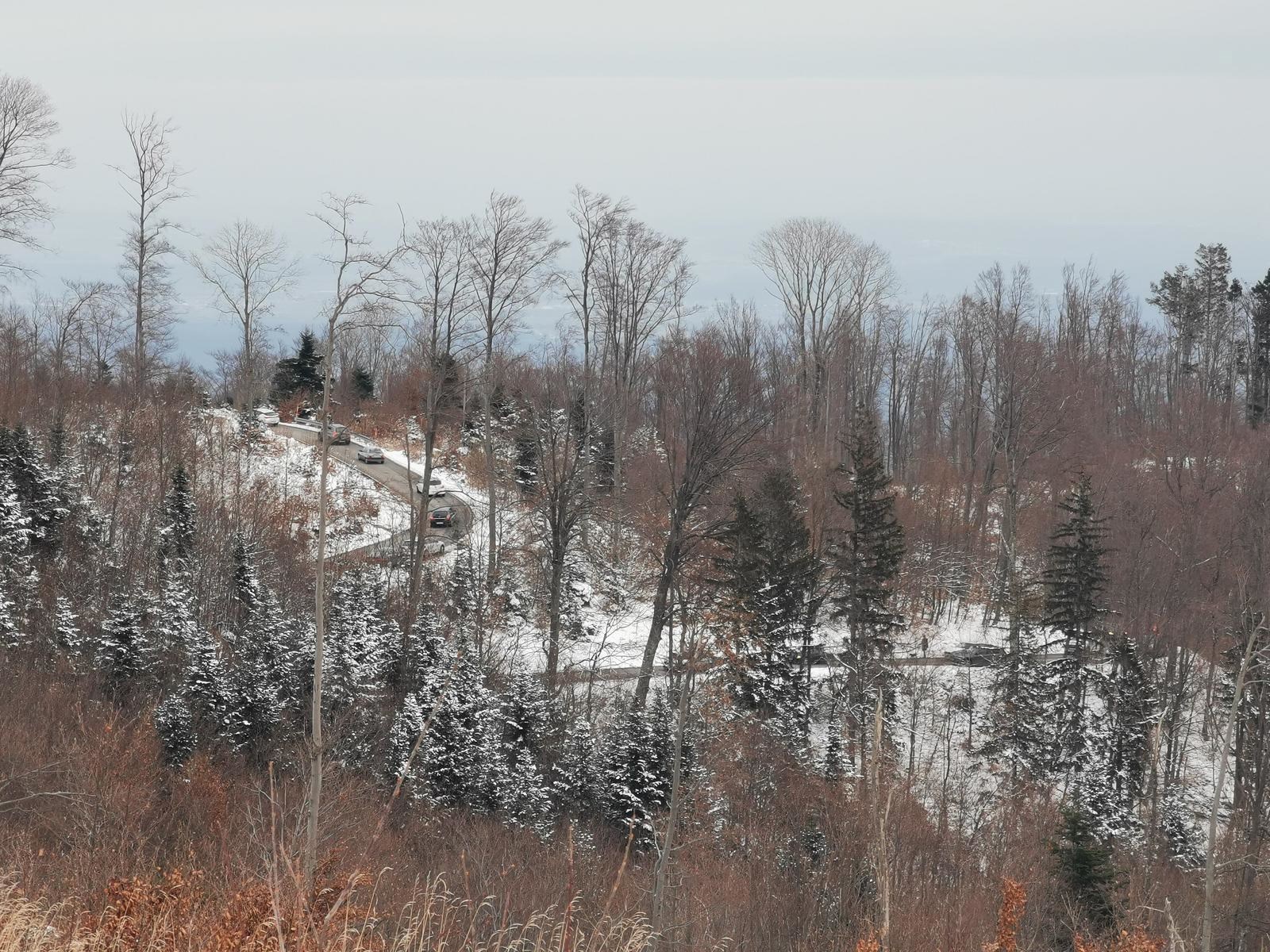 HAK: Sljemenska cesta zatvorena zbog gužvi. Ugostitelj: Prazni smo, nema nikoga