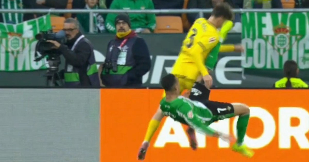 Pogledajte pokušaj škarica zbog kojih je Antony zaradio crveni karton