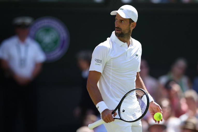 Đoković ušao u četvrtfinale Wimbledona i srušio Federerov rekord