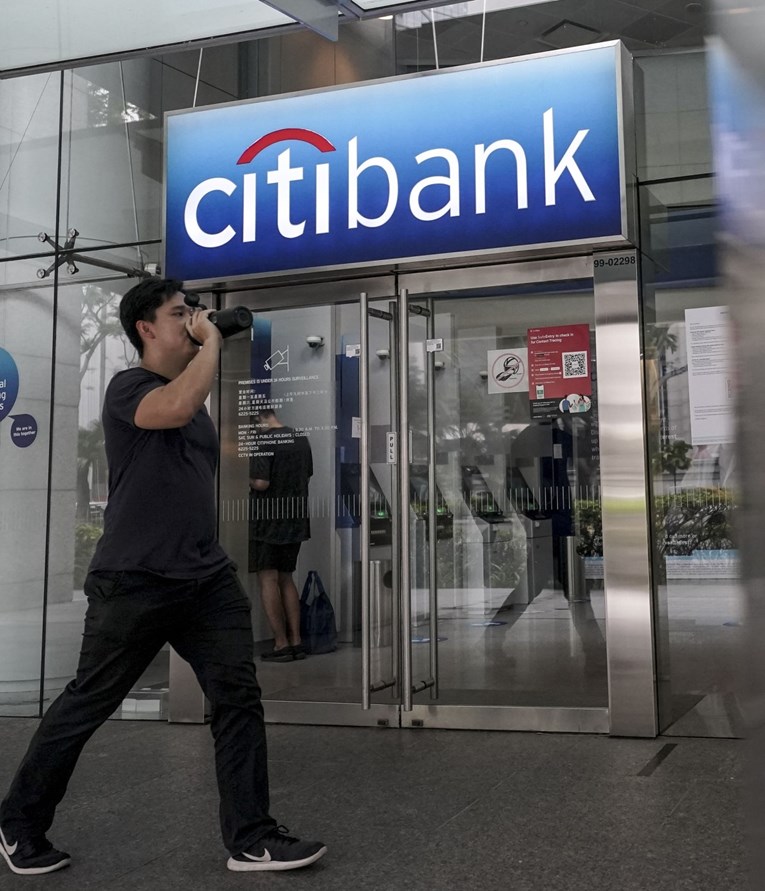 Banka Amerikancu umjesto 280 dolara greškom uplatila 81 bilijun