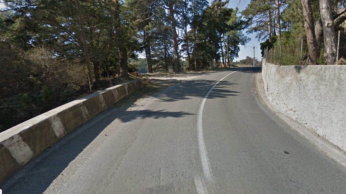 Na Rabu poginuo mladić, dvojica su teško ozlijeđena. Autom sletjeli s ceste