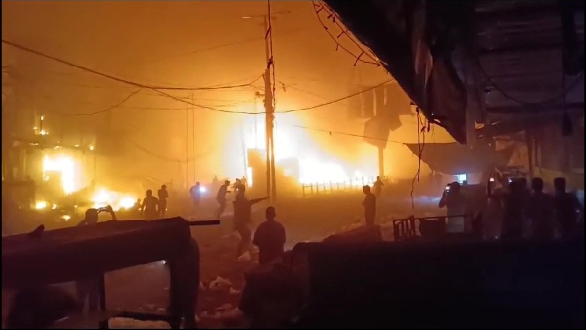Izrael poslao novo upozorenje. Palestinci: Bombardirali su tržnicu, puno je žrtava