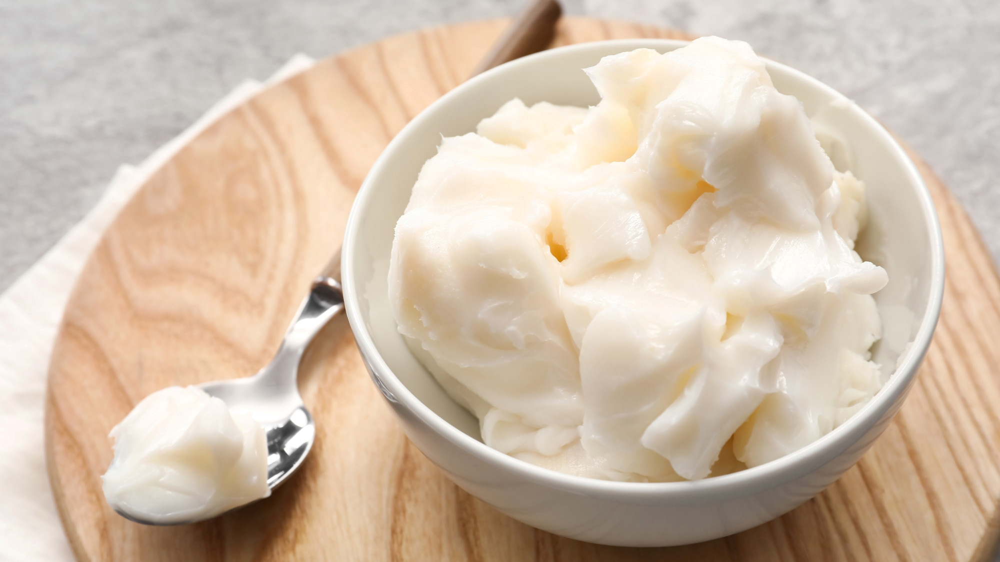 Svi tvrde da je svinjska mast bolja od ulja. Ima li u tome istine?