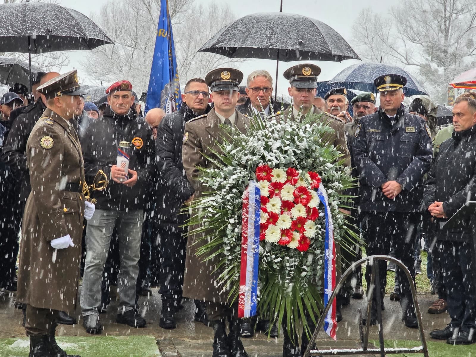 U Kumrovcu otkriveno spomen-obilježje braniteljskim postrojbama iz Hrvatskog zagorja