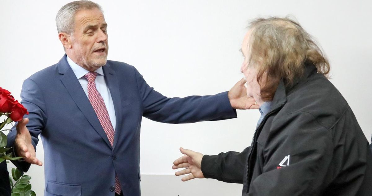 Bandić zapjevao i nagovarao Mišu da pjeva s njim, ovaj ga maestralno otkantao