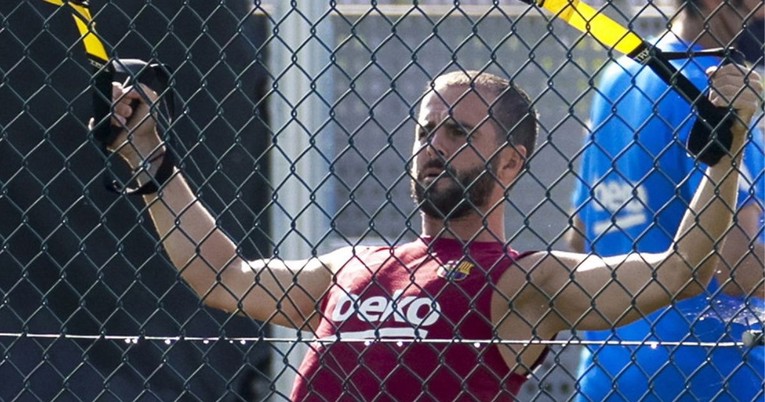 Xavi želi da Pjanić ostane u Barceloni. Evo što reprezentativac BiH mora učiniti