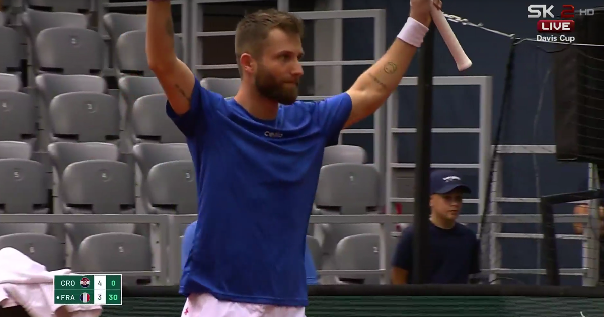 Pogledajte kontroverzan potez Francuza protiv Hrvatske. Publika ga izviždala