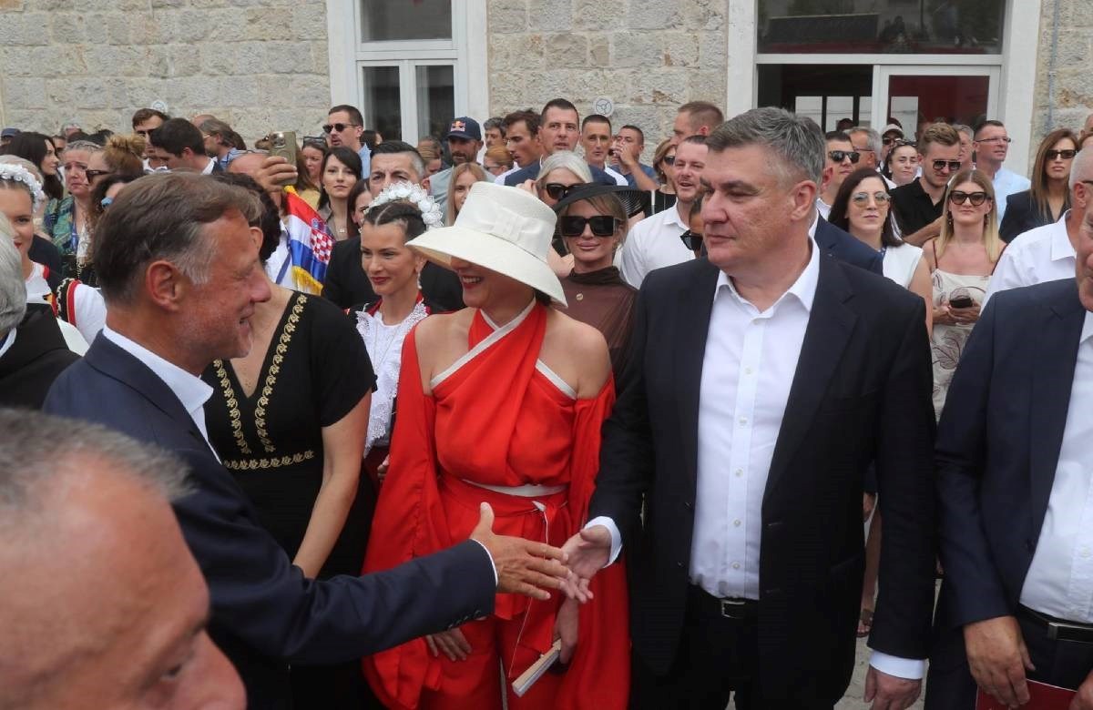 Sanja Musić Milanović u Sinju privukla pažnju nesvakidašnjim modnim odabirom