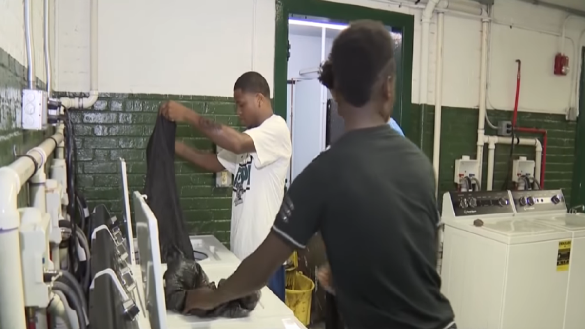 VIDEO Zamjenik ravnatelja škole na genijalan je način spasio učenike od nasilja