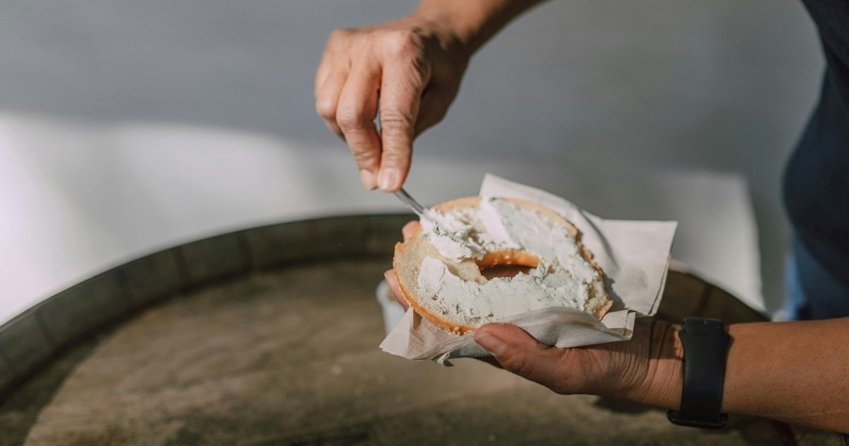 Četiri vrste hrane bogate natrijem koje uzrokuju nadutost, prema nutricionistici