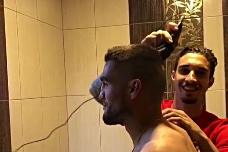 Kovačić htio frizuru kao Beckham, frizerka ga "uništila" pa ga Vrsaljko ošišao na ćelavo