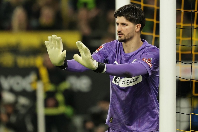 Nikola Vasilj predstavljen u novom klubu