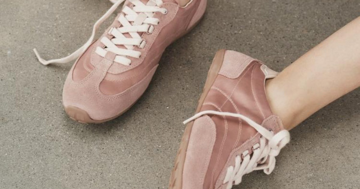 Minimalističke tenisice: Glavni trend obuće za 2026. godinu