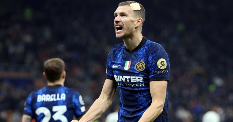 Džeko s 37 godina odlazi u novi klub?