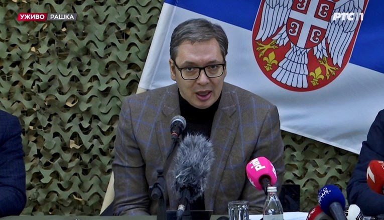 Vučić satima sastančio sa Srbima na Kosovu pa objavio: Kreće uklanjanje barikada
