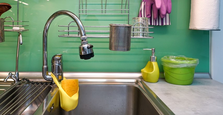 Mama otkrila trik za čišćenje sudopera bez kemikalija. Sve sastojke već imate