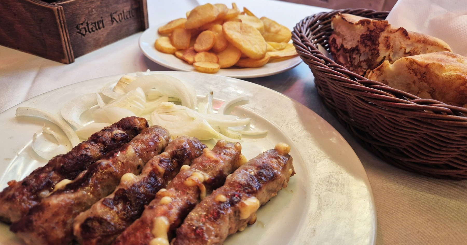 Imaju najbolji roštilj u Zagrebu. Bez rezervacije nema šanse da ulovite slobodan stol