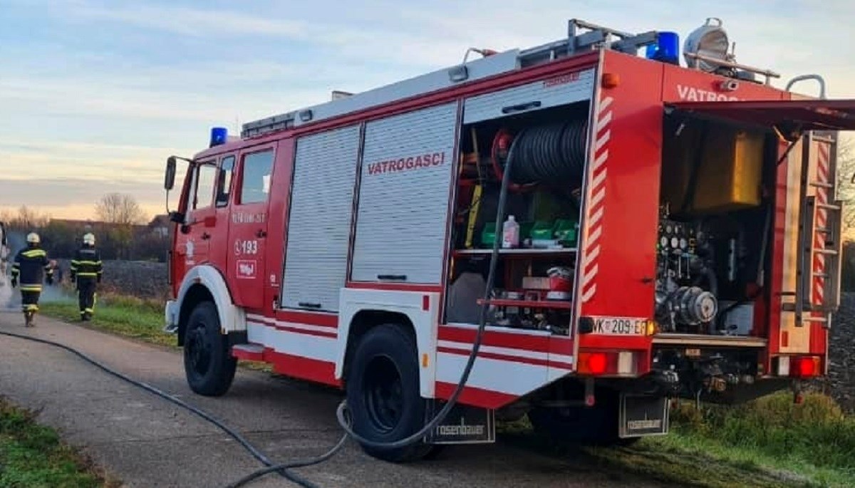 Zapalila se kuća u Srijemu, unutra pronađeno mrtvo tijelo