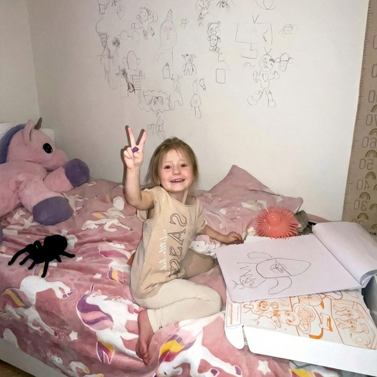Kći (4) išarala zid, neočekivana reakcija majke oduševila je internet