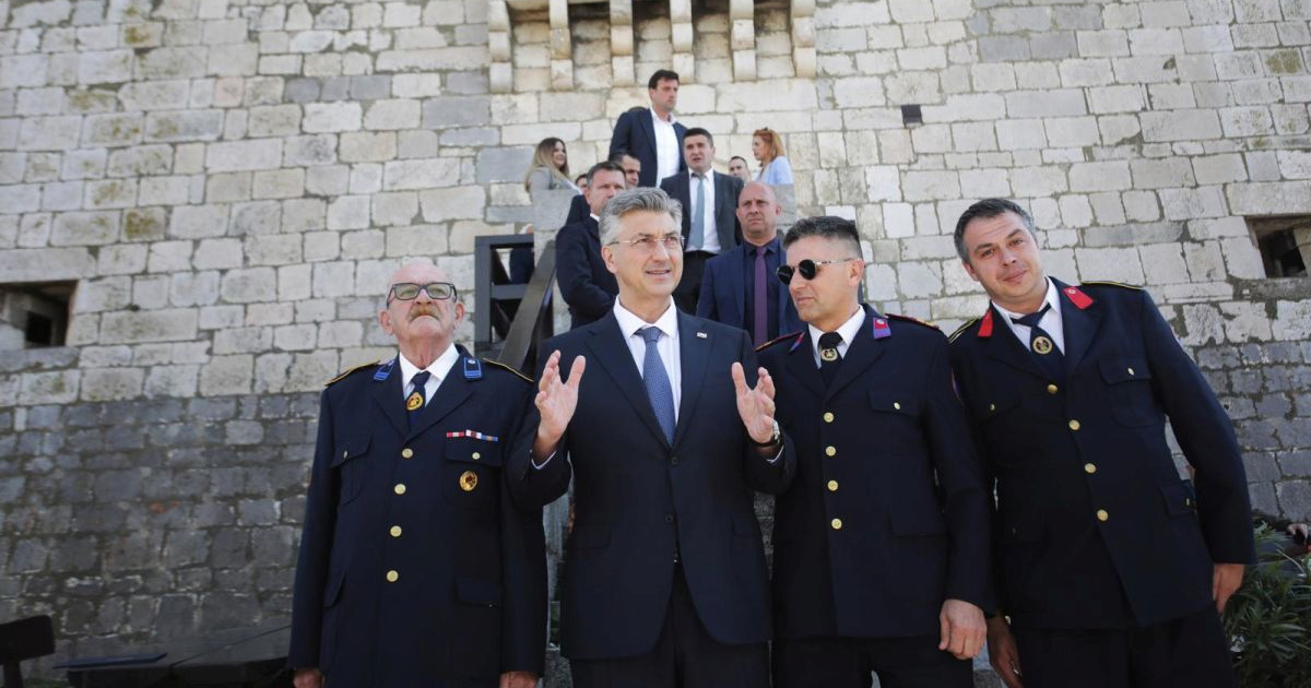 Plenković u Senju: Grad se razvija zbog suradnje s vladom