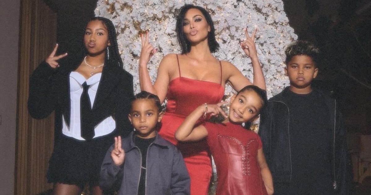 "Nije zdrav, tone sve dublje": Kim Kardashian i njena djeca boje se Kanyea?
