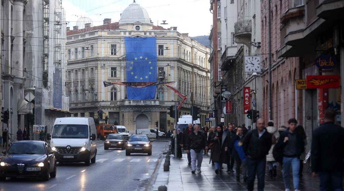 BiH je godinu dočekala političkoj krizi. Hoće li nova vlast promijeniti situaciju?