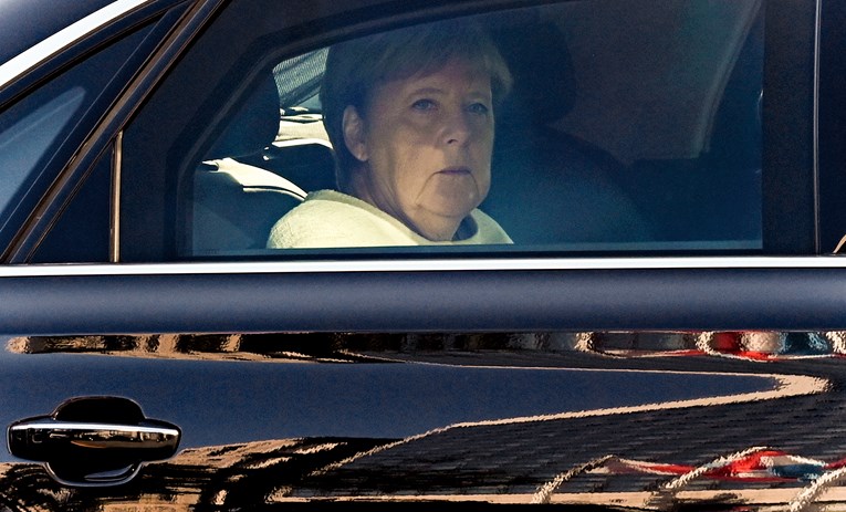 Merkel uoči puta u Kinu dobila pismo iz Hong Konga: "Sjeti se istočne Njemačke"