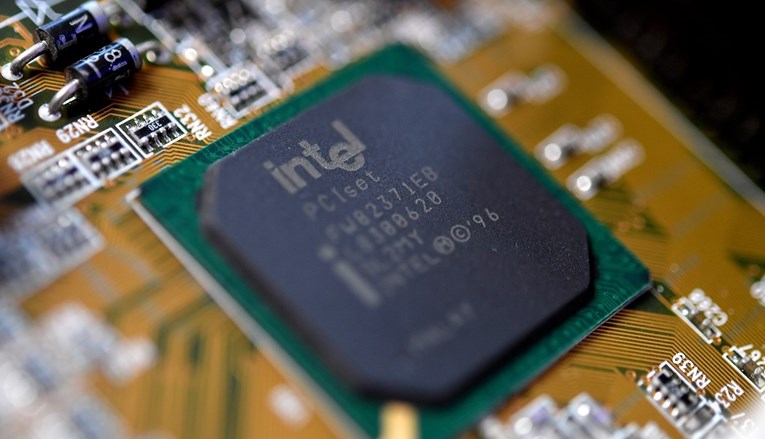Američki proizvođač čipova Intel odustao od kupnje izraelskog Towera