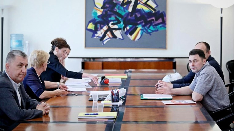 Hrvatska stranka građanskog otpora pred stečajem