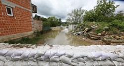 Izvanredne mjere obrane od poplave u Hrvatskoj Kostajnici, na terenu i vojska